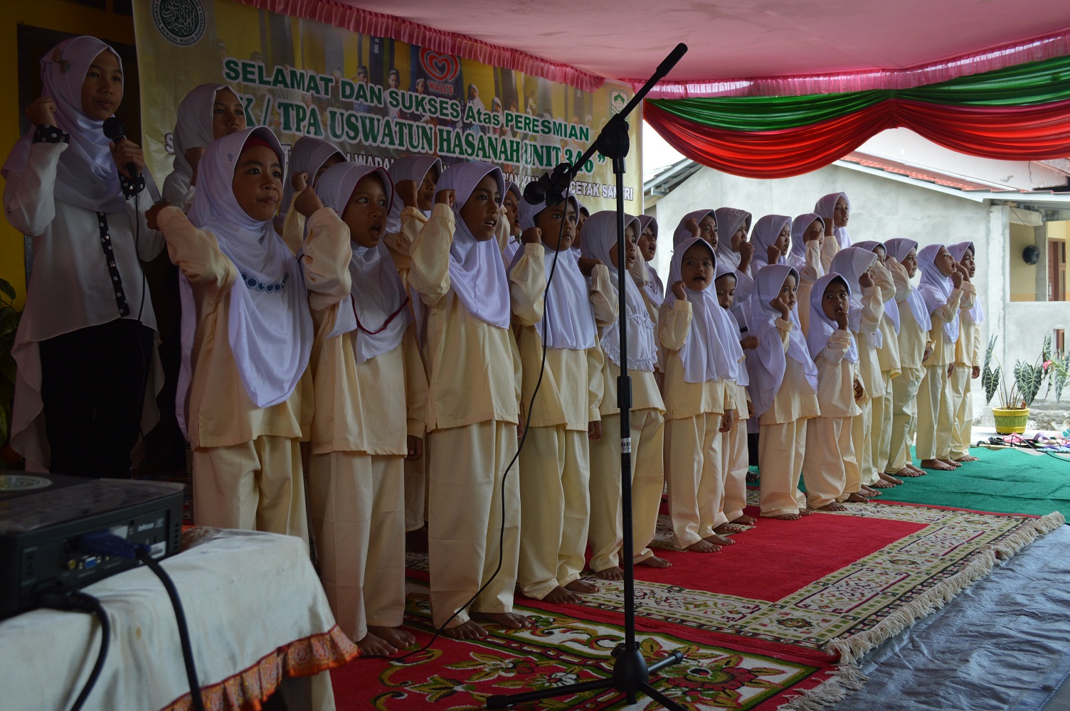 peresmian-tpa-niagara-hill-bkprmi-oku-3